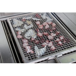 Grille de cuisson rectangulaire en acier inoxydable. 2